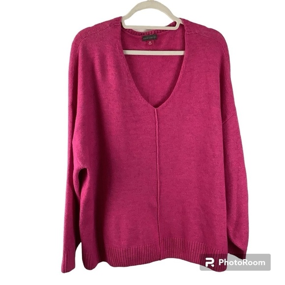 Vince Camuto Pink Long Sleeve V-Neck Sweater - Picture 1 of 4